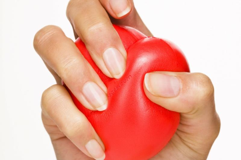 Συμπτώματα πρόληψης καρδιακής προσβολής και συμβουλές για μια υγιή καρδιά