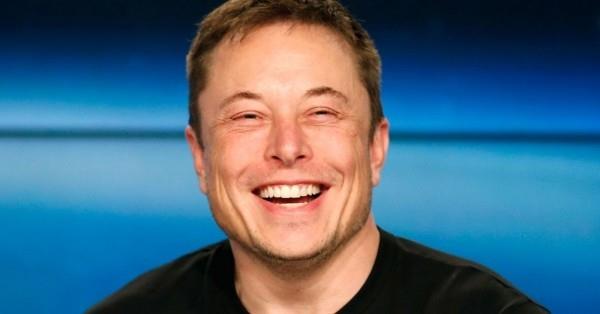 Η ιδιοφυΐα υψηλής τεχνολογίας Elon Musk ενδιαφέρει ευέλικτα τη μεταφορά της μελλοντικής τεχνητής νοημοσύνης