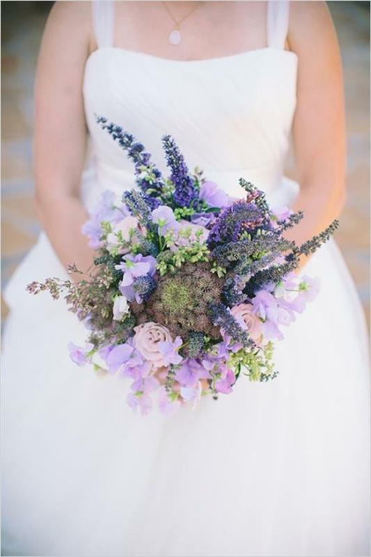 Γαμήλια λουλούδια Δροσερά νυφικά μπουκέτα μοβ