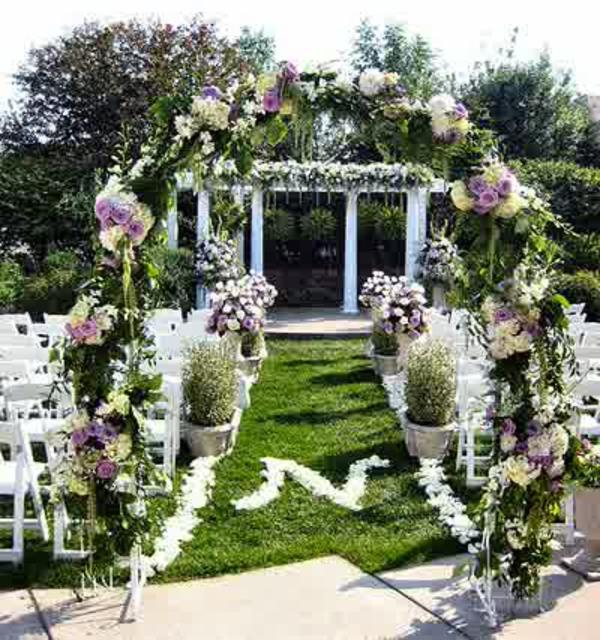 Διακόσμηση γάμου με λουλούδι διακόσμησης
