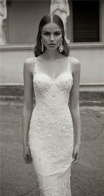 Νυφικά από την Berta Bridal