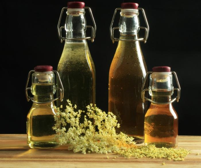 Μπουκάλι σιρόπι συνταγής Elderflower