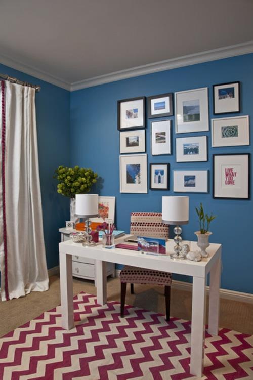 Πολυθρόνα γραφείου σπιτιού άνετη μπλε σχεδίαση τοίχου εικόνες λουλούδια