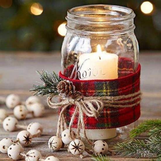 Αίσθηση Hygge για Χριστουγεννιάτικο αρωματικό κερί σε ένα ποτήρι τη μαγεία του φεστιβάλ