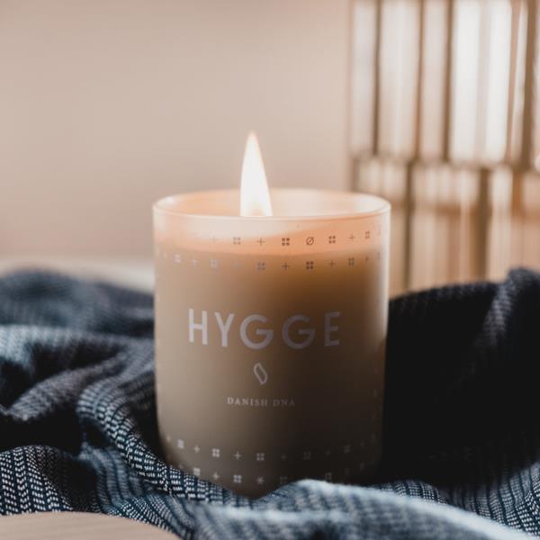 Ιδέες τάσης κεριών Hygge αξεσουάρ σπιτιού για περισσότερη άνεση