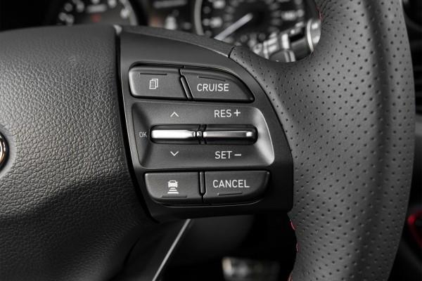 Η Hyundai αναπτύσσει cruise control που μιμείται την οδηγική σας συμπεριφορά στις ρυθμίσεις του cruise control του αυτοκινήτου