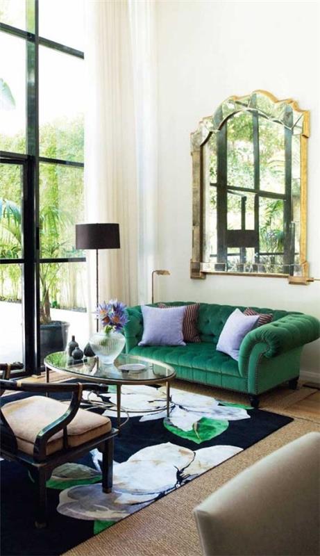 Εσωτερική διακόσμηση πράσινο καναπέ ρετρό