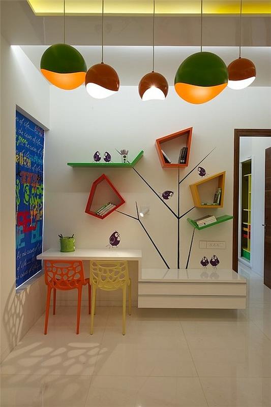 Καινοτόμες ιδέες σχεδιαστών για γεωμετρικά ράφια τοίχου σε σχήμα παιδικού σταθμού
