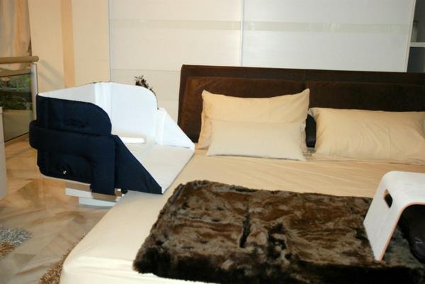 Καινοτόμο βρεφικό κρεβάτι Cully Belly Co Sleeper σε μαύρο χρώμα