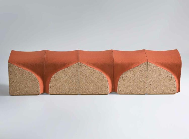Ο Ιταλός σχεδιαστής επίπλων Alessandro Isola έπιπλα σχεδιαστών διαβρωμένα σκαμπό φελλό