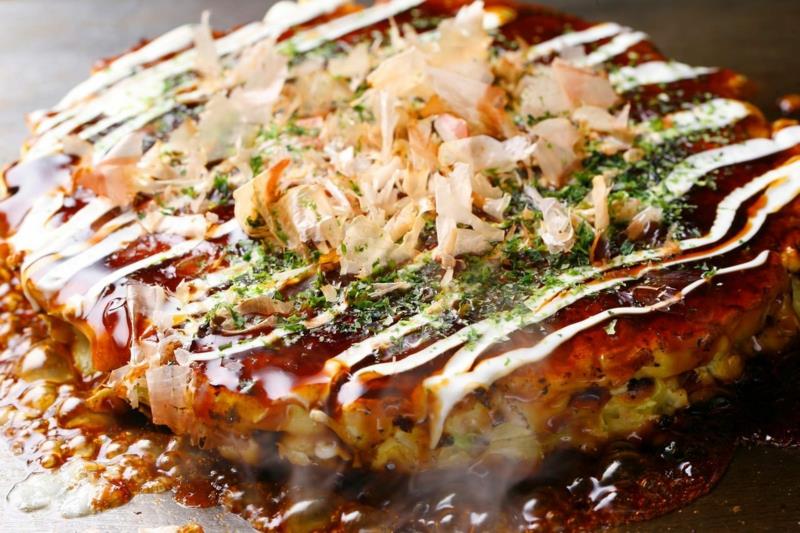 Συνταγές για τηγανίτες Ιαπωνίας Okonomiyaki για τηγανίτες παγκοσμίως