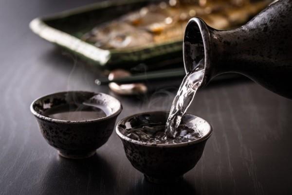 Τα ιαπωνικά ποτά για χάρη ζουν υγιεινά