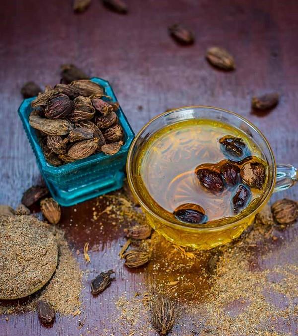Κάρδαμο τσάι - Πόσο υγιεινό είναι το εξωτικό μπαχαρικό από το τσάι μπαχαρικών της Ινδίας