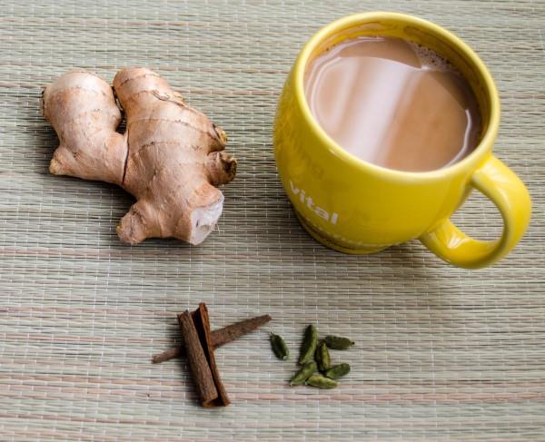 Τσάι κάρδαμο - Πόσο υγιεινό είναι το εξωτικό μπαχαρικό από την Ινδία τσάι κανέλα και τζίντζερ με γάλα