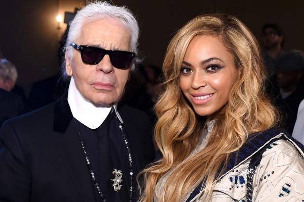 Ο Karl Lagerfeld με την κορυφαία τραγουδίστρια Beyonce