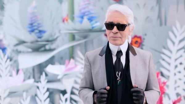 Πέθανε ο Karl Lagerfeld σε ηλικία 85 ετών, σπουδαίος σχεδιαστής μόδας