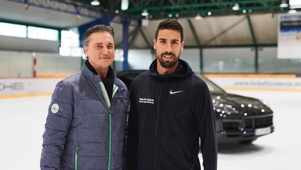 Khedira σημαντικό διαφημιστικό χτένισμα