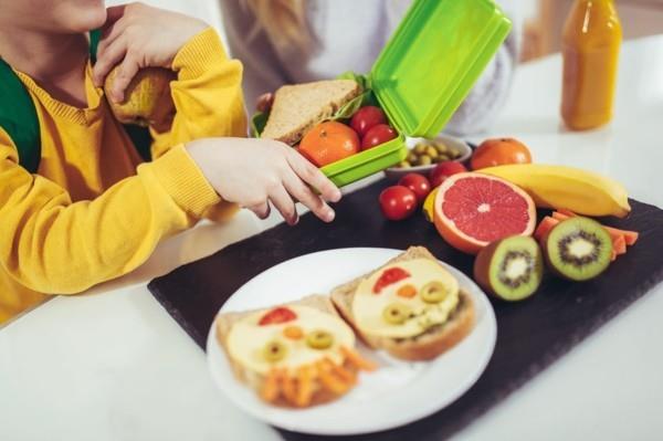 Νηπιαγωγείο μεσημεριανό κουτί για παιδιά υγιεινά τρόφιμα