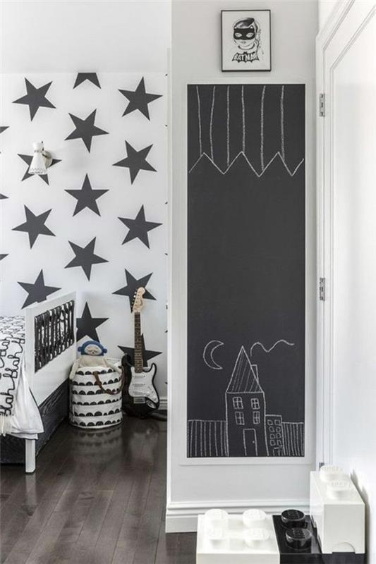 Παιδικό δωμάτιο κουκέτα μαυροπίνακας χρώμα τοίχου σχέδιο αστέρια μοτίβο μαυροπίνακα