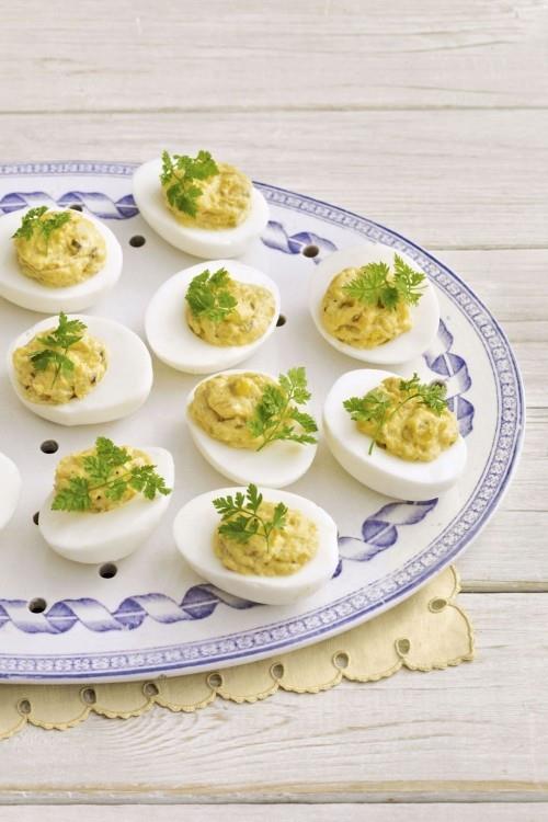 Κλασική συνταγή για απλά γεμιστά αυγά