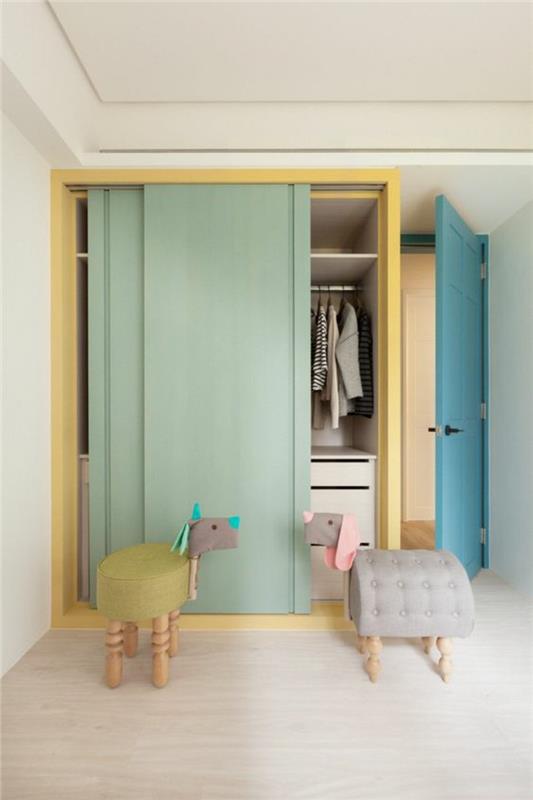 Σχεδιάστε μια ντουλάπα με συρόμενες πόρτες για παιδικό δωμάτιο