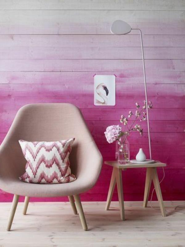 Συνδυασμοί χρωμάτων τοίχου μωβ ροζ πολυθρόνα