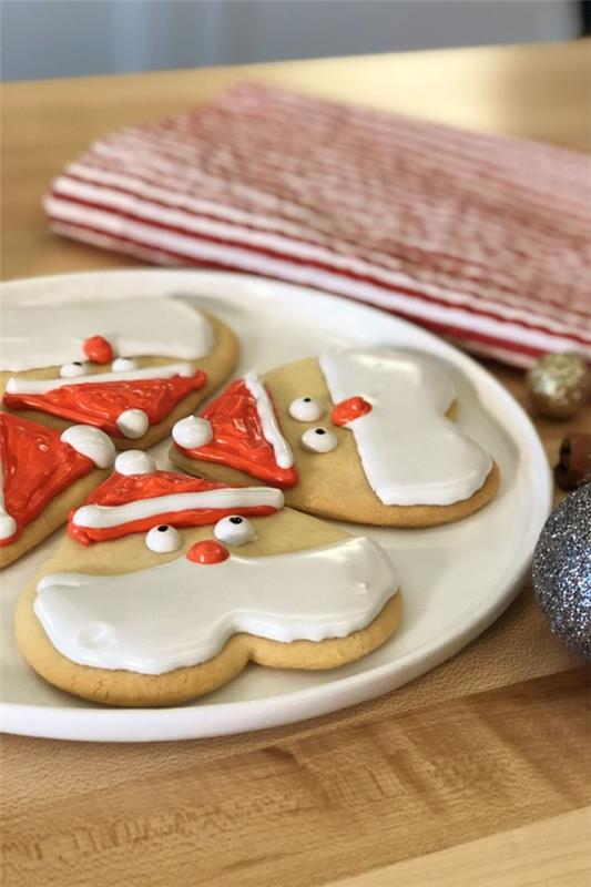 Νόστιμες ιδέες συνταγής για μπισκότα για απολαυστικές ρήτρες Χριστουγεννιάτικων καρδιών χαριτωμένες