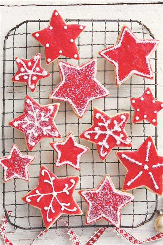 Νόστιμες ιδέες συνταγής μπισκότων για ένα απολαυστικό χριστουγεννιάτικο γλάσο διακόσμησης κόκκινου αστεριού τροφίμων