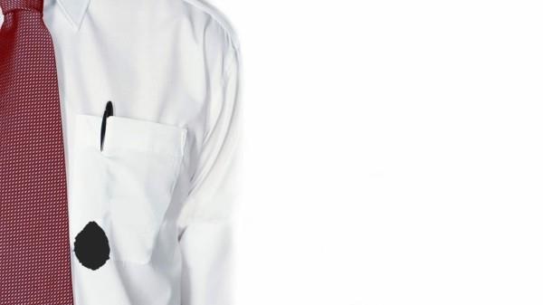 Οι λεκέδες με στυλό αφαιρούν το λεκέ μελάνι από λευκό πουκάμισο