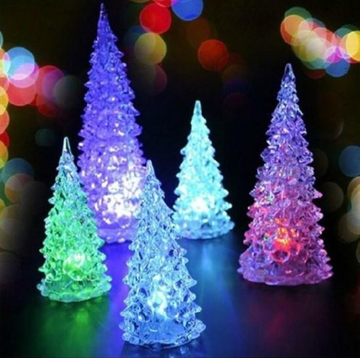 Χριστουγεννιάτικα φωτάκια LED μαγικά έλατα