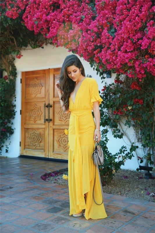 Μακρύ διαφανές καλοκαιρινό φόρεμα σε κίτρινο χρώμα