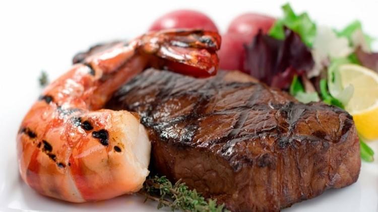 Τρόφιμα πλούσια σε πρωτεΐνη δίαιτα υγιεινά αδυνατιστικά πιάτα κρέατος