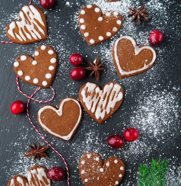 Gingerbread Hearts Cookies Συνταγή μελοψωμάτων akeήστε μελόψωμο