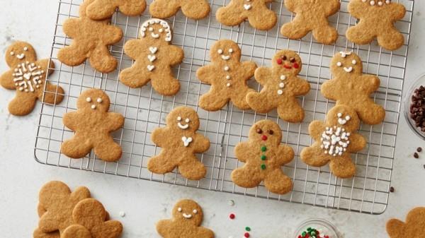 Gingerbread man cookies συνταγή μελόψωμο Gingerbread αφήστε να κρυώσει