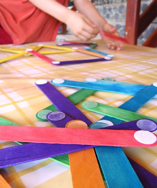 Ζωγραφική και χειροτεχνία με παιδιά 2 ετών - δημιουργικές και απλές ιδέες για νήπια παγωτά μπαστούνια velcro