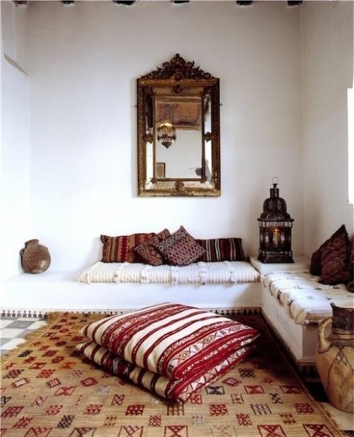 Μαροκινά έστησαν μαξιλάρια δαπέδου με μοκέτα με μοτίβο με μοτίβα