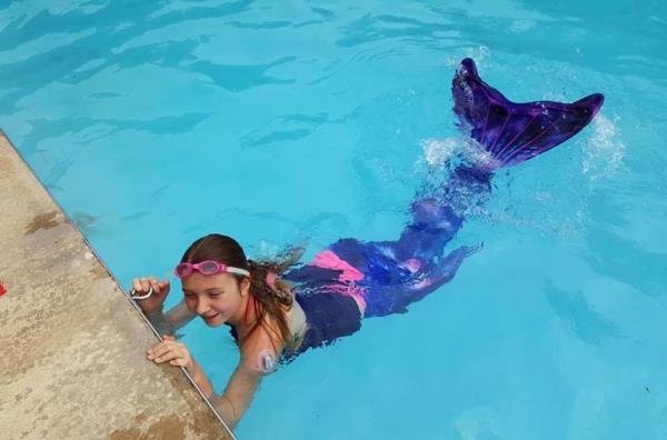 Γοργόνα πτερύγιο για παιδιά που κατασκευάζουν οδηγίες κολύμβησης