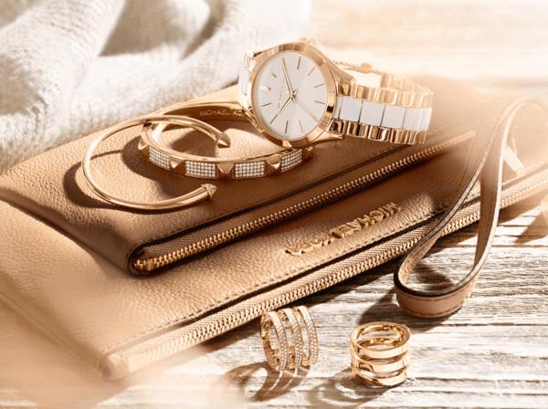Αξεσουάρ σχεδιαστών συλλογής Michael Kors άνοιξη καλοκαίρι