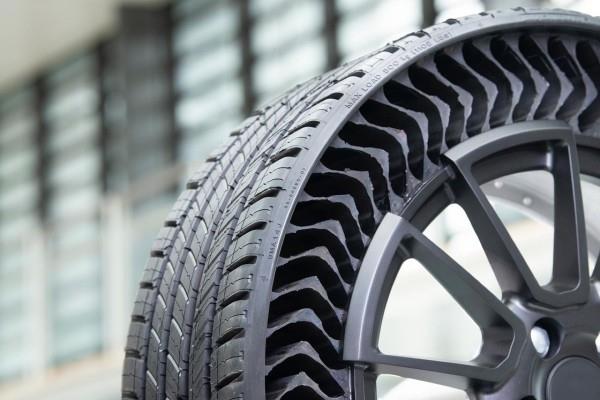 Η Michelin και η General Motors αναπτύσσουν ελαστικά χωρίς αέρα μέχρι τώρα, ρίχνοντας μια πιο προσεκτική ματιά σε ένα ελαστικό χωρίς αέρα