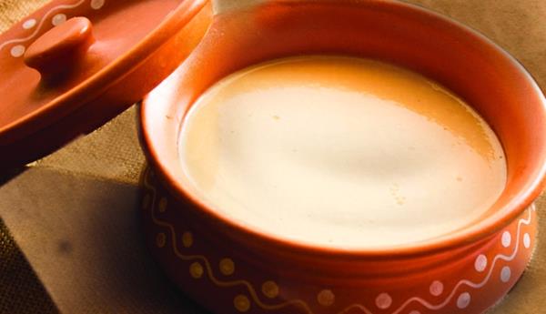 Ινδικό στυλ Milkmaid Συνταγές 10 Νόστιμες και γρήγορες ιδέες επιδόρπιο Mishti Dahi