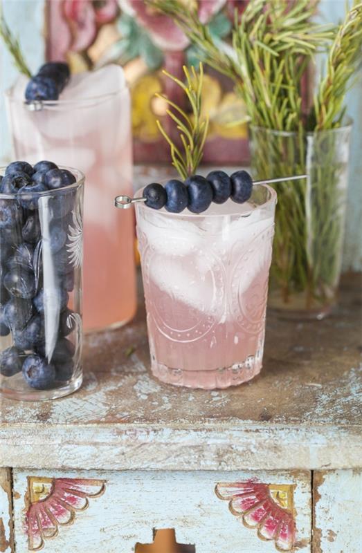 Συνταγές Mocktail Μη αλκοολούχα κοκτέιλ Συνταγές Rosemary Blueberry Smash