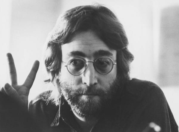 Μόδα ανδρικά ρούχα 70s ανδρικά john lennon Peace