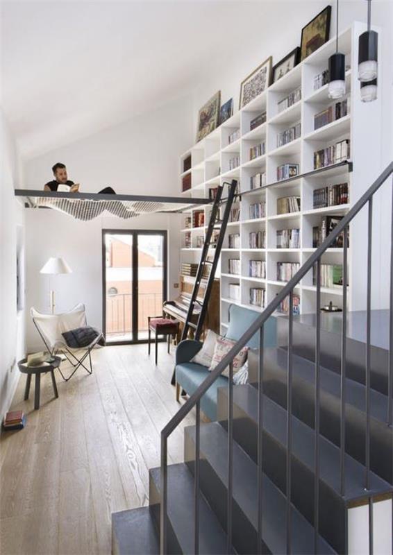 Μοντέρνο σπίτι βιβλιοθήκη αιώρα σκάλες λευκή ατμόσφαιρα υπερσύγχρονη