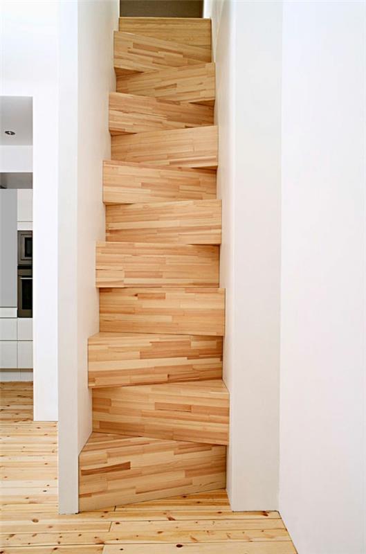 στενός χώρος εσωτερική ξύλινη σκάλα υφή χάλυβα