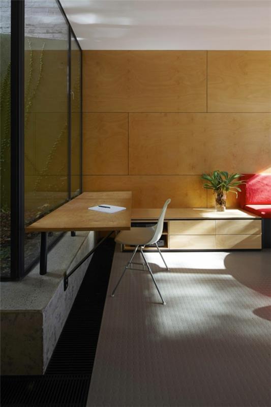 Μοντέρνο ιαπωνικό ξύλινο γραφείο μονοκατοικίας στο σπίτι