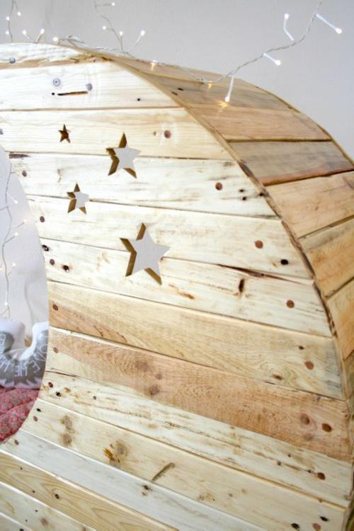 Βρεφική κούνια Mond κατασκευασμένη από ξύλινα πάνελ Euro pallets Γαλλία