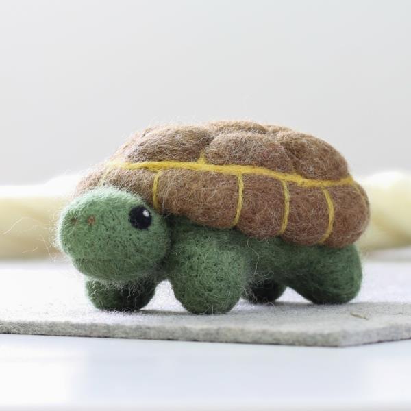 Βελόνα felting dry felting ideas turtle tinker