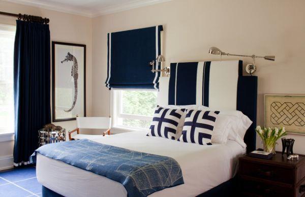 Ιδέες για ναυτική διακόσμηση μπλε λευκό κρεβάτι κουρτίνες κρεβατοκάμαρας