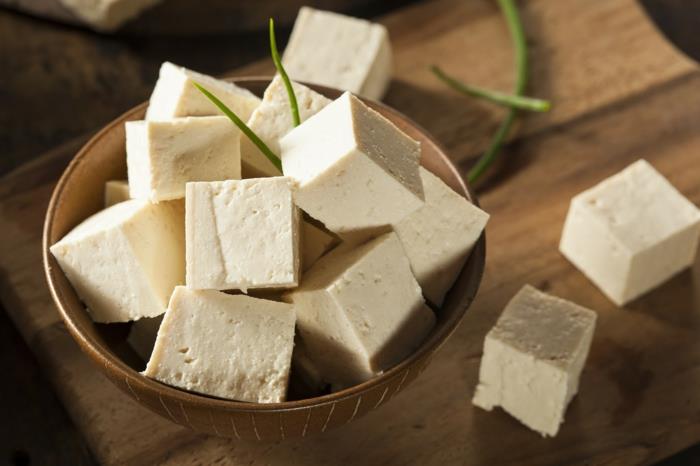 Ωμέγα 3 λιπαρά οξέα τρόφιμα υγιεινές επιλογές συνταγές καρύδι λάδι tofu