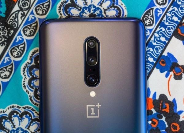 OnePlus 7 και OnePlus 7 Pro - Ποια είναι η διαφορά μεταξύ του Pro 7 με τρεις κάμερες